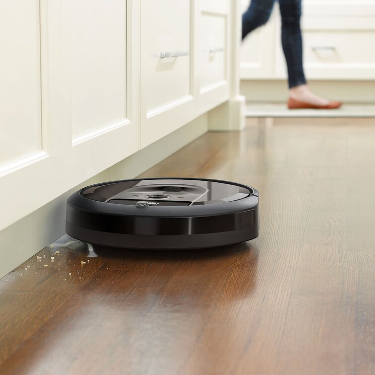 iRobot® Roomba® i7+ (7550) Wi-Fi® Connected Self-Emptying Robot
